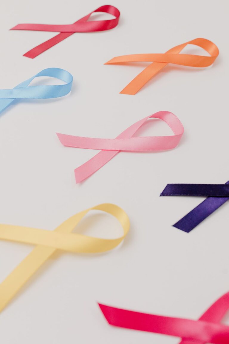 Além dos laços coloridos: o real impacto por trás das campanhas de conscientização