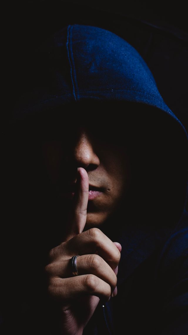 Como uma investigação sigilosa virou manchete nacional e por que ninguém pergunta quem vazou